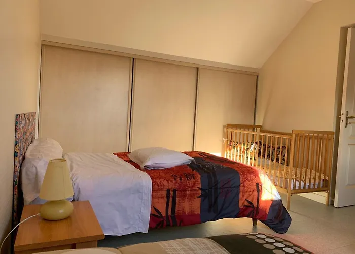 Le Grand Aulnay بيت للعطل *